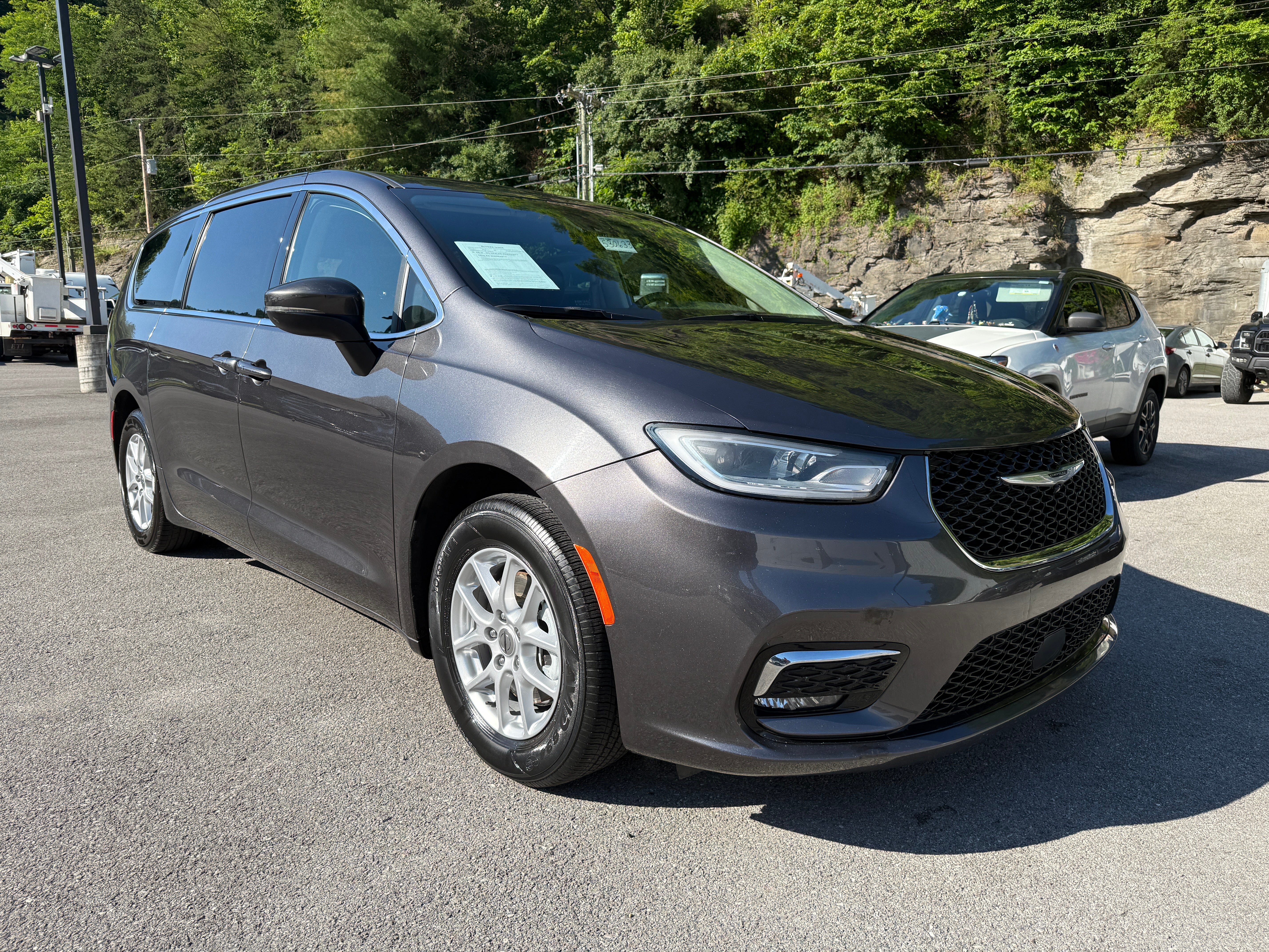 2023 Chrysler Pacifica Touring L in Gray — front three-quarter view